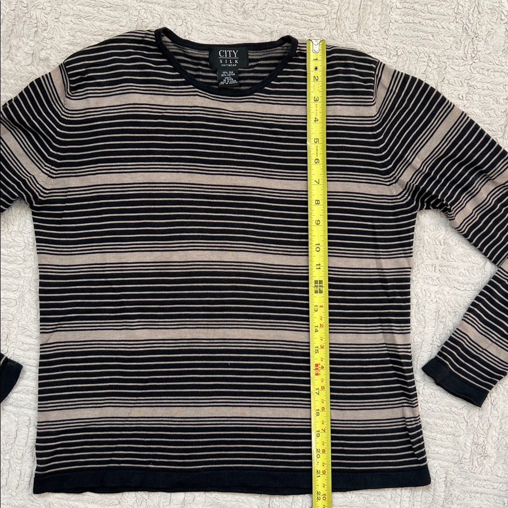 City Silk Striped 70% Silk 30% Cotton Knit Top in Black & Tan, Size Large, EUC - Picture 16 of 16